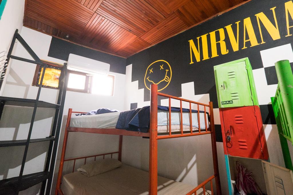 Pura Vida Hostel Тамариндо Екстериор снимка