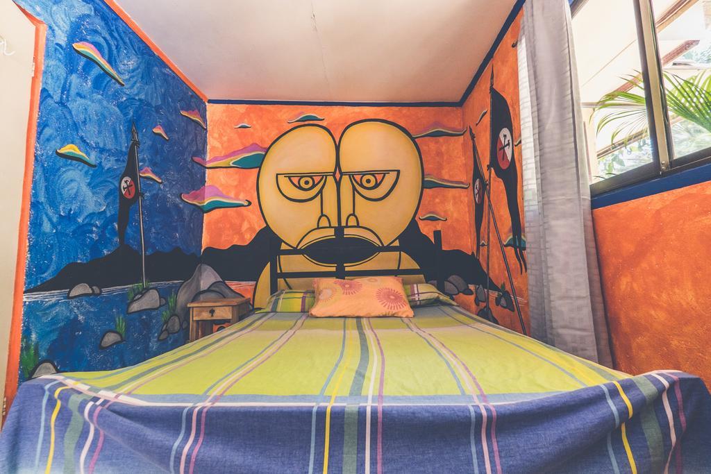 Pura Vida Hostel Тамариндо Екстериор снимка