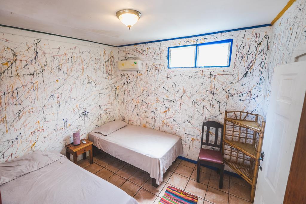Pura Vida Hostel Тамариндо Екстериор снимка